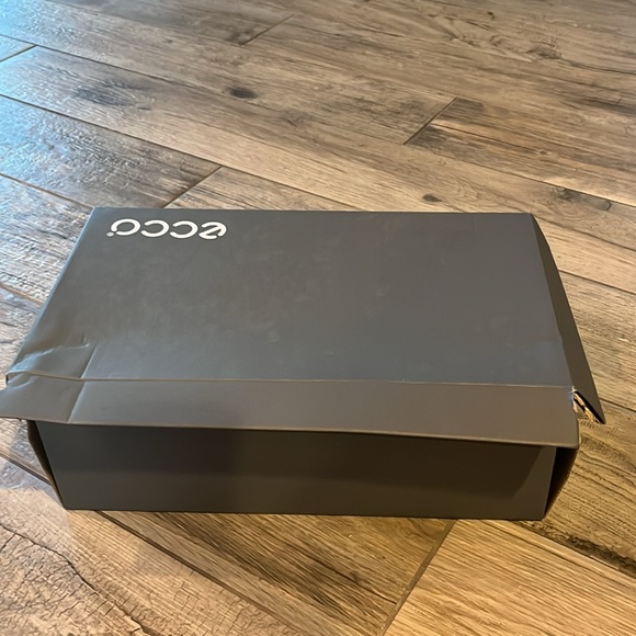 NIB never worn ECCO MEN'S ZIPFLEX BREATHRU HYDROMAX sneakers - Picture 8 of 8